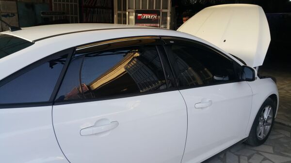 FORD FOCUS 2011 2012 2013 2014 2015 2016 2017 2018 KROMLU CAM RÜZGARLIĞI