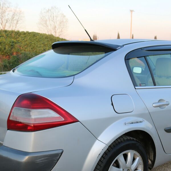 RENAULT MEGANE II 2003 2004 2005 2006 2008 ARKA CAM ÜSTÜ SPOYLER