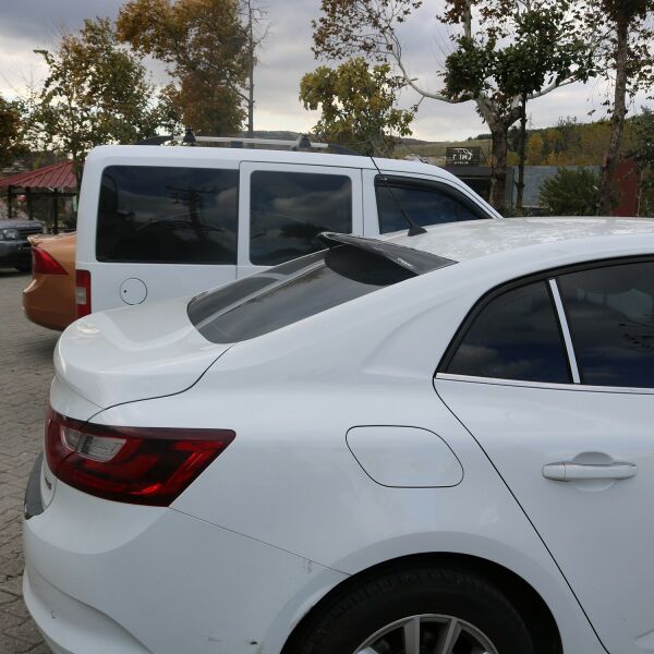 RENAULT MEGANE IV 2016 2017 2018 2019 2020 2021 2022 2023 2024  ARKA CAM ÜSTÜ SPOYLER