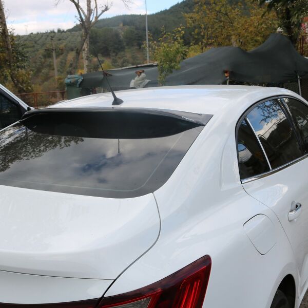 RENAULT MEGANE IV 2016 2017 2018 2019 2020 2021 2022 2023 2024  ARKA CAM ÜSTÜ SPOYLER