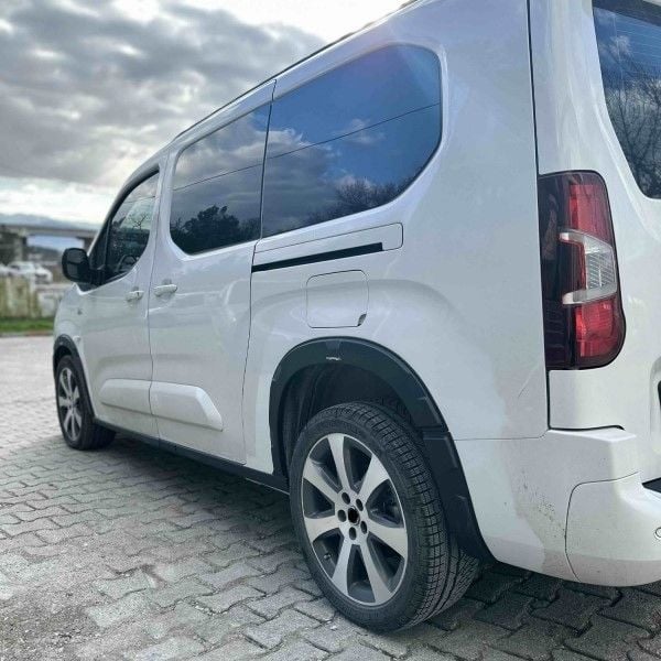 YENİ DOBLO ARACA ÖZEL ÇAMURLUK KAPLAMA DODİK 8 PARÇA 2023 2024 2025 2026