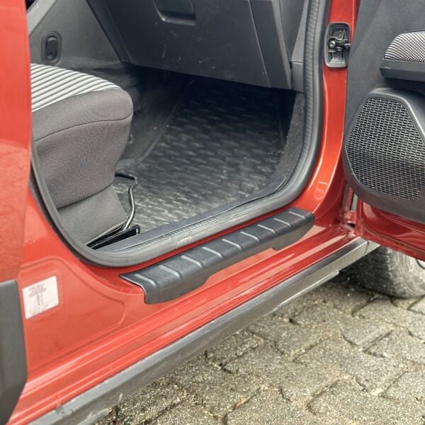 JOGGER ARACA ÖZEL 4 PARÇA KAPI EŞİĞİ PLASTİK 2022 2023 2024 2025 2026