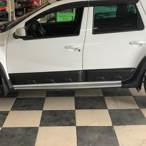Dacia Duster Kapı Koruma Dodik 2010-2013 Yılı Arası 4 Parça SİYAH