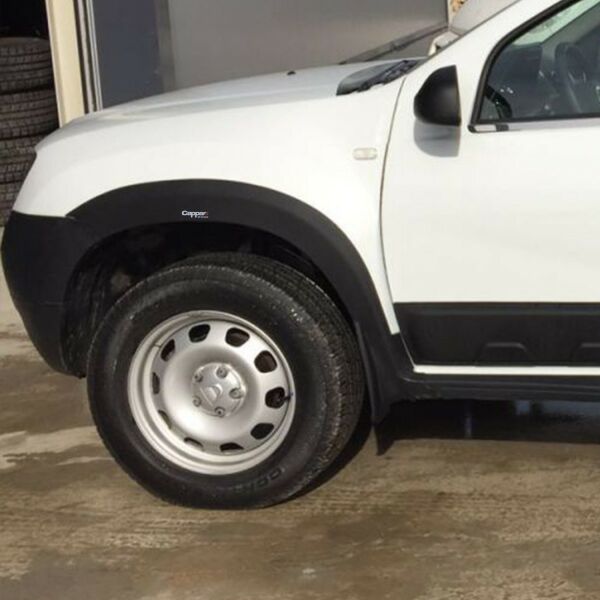 Dacia Duster Çamurluk Dodik 2013-2017 Yılı Arası Yılı Arası 8 Parça SİYAH