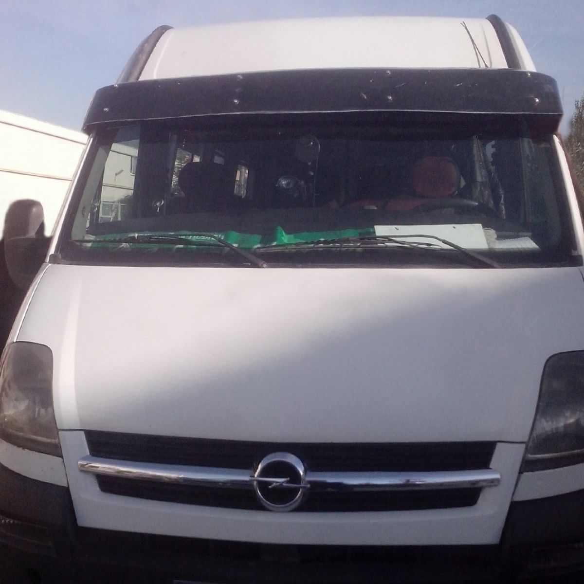 OPEL MOVANO 1999 2000 2001 2002 2003 2004 2005 2006 2007 2008 2009 2010 ÖN CAM GÜNEŞLİĞİ SİYAH