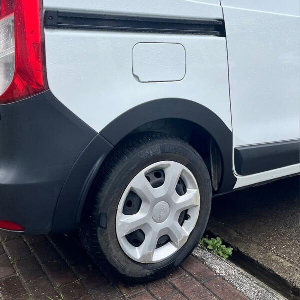 RENAULT KANGOO EXPRESS 2021 2022 2023 2024 2025 Set 8 Parça Çamurluk Kaplama