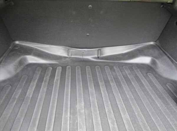 MERCEDES W204 PLASTIC BAGAJ HAVUZU 2007 2008 2009 2010 2011 2012 2013