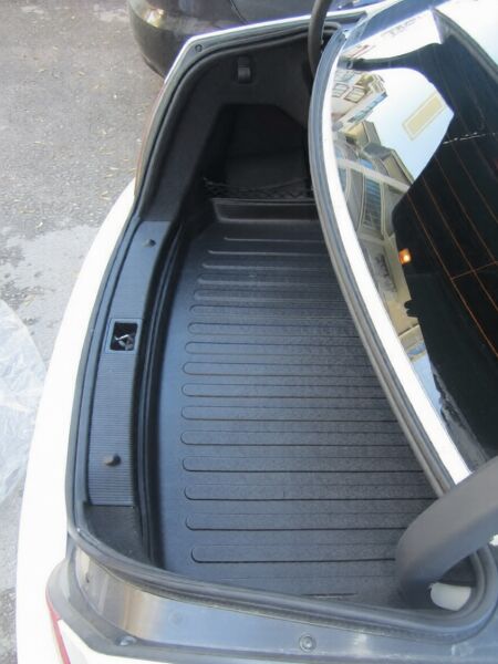 MERCEDES W204 PLASTIC BAGAJ HAVUZU 2007 2008 2009 2010 2011 2012 2013